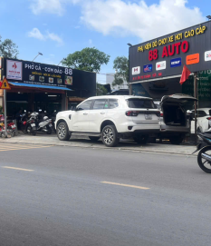 CÀ PHÊ HỒ CÁ COI HÓC MÔM: THƯ GIÃN TUYỆT VỜI TẠI PHỞ GÀ CƠM ĐẢO 88