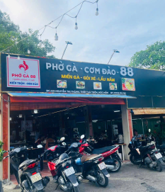 PHỞ GÀ – CƠM ĐẢO 88: ĐIỂM ĐẾN ẨM THỰC GÂY THƯƠNG NHỚ TẠI HÓC MÔN