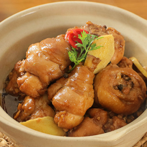  Cơm trắng gà kho