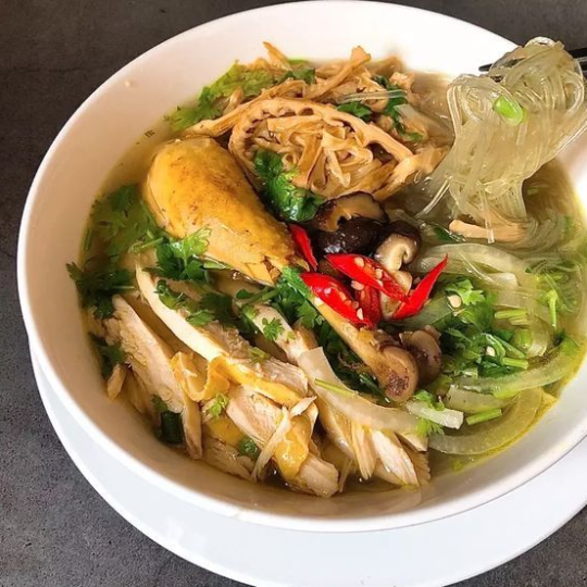 Miến gà đùi